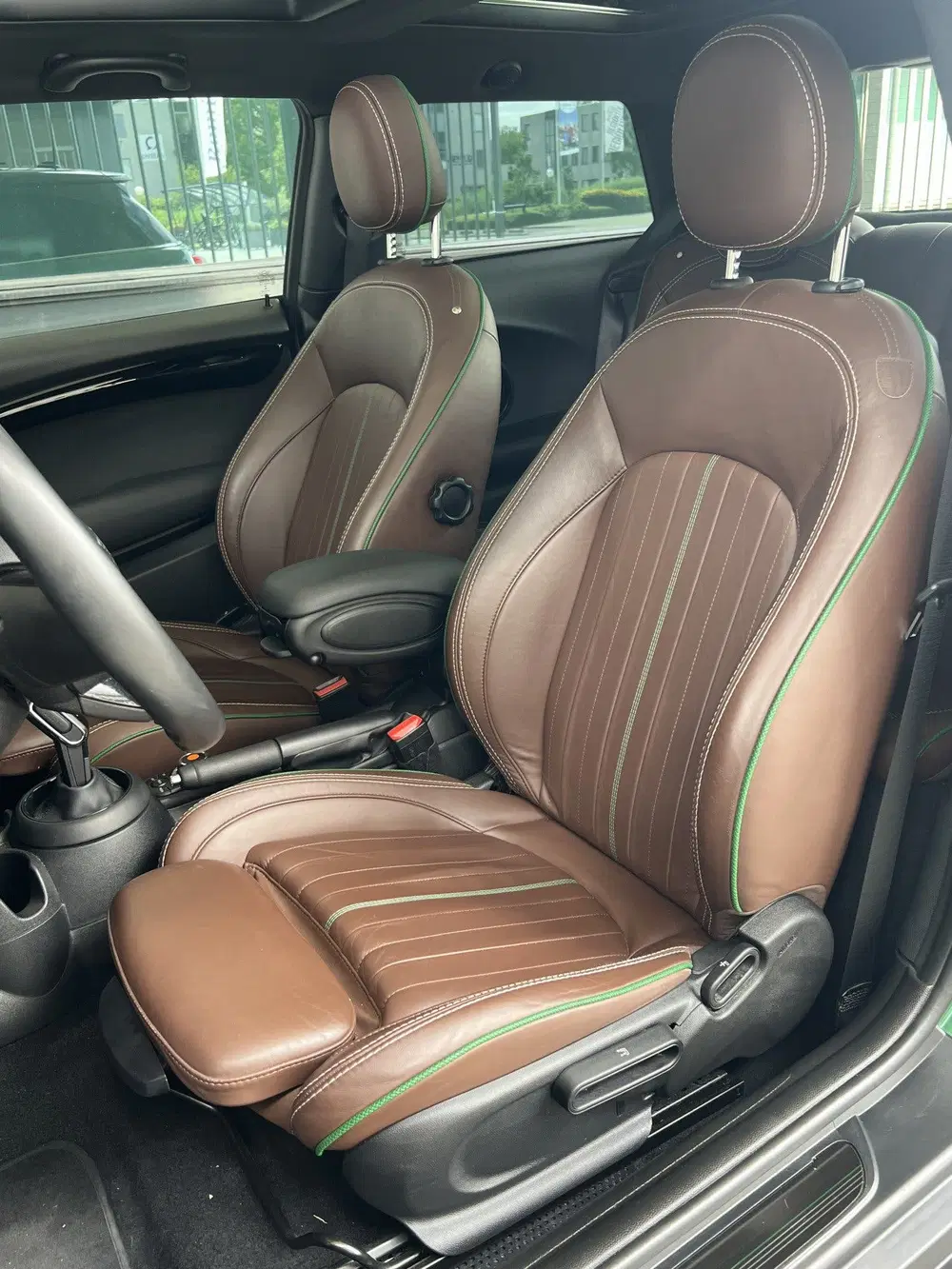 Mini Cooper 1.5 Cooper 60 Years Edition uit 2019, foto 15