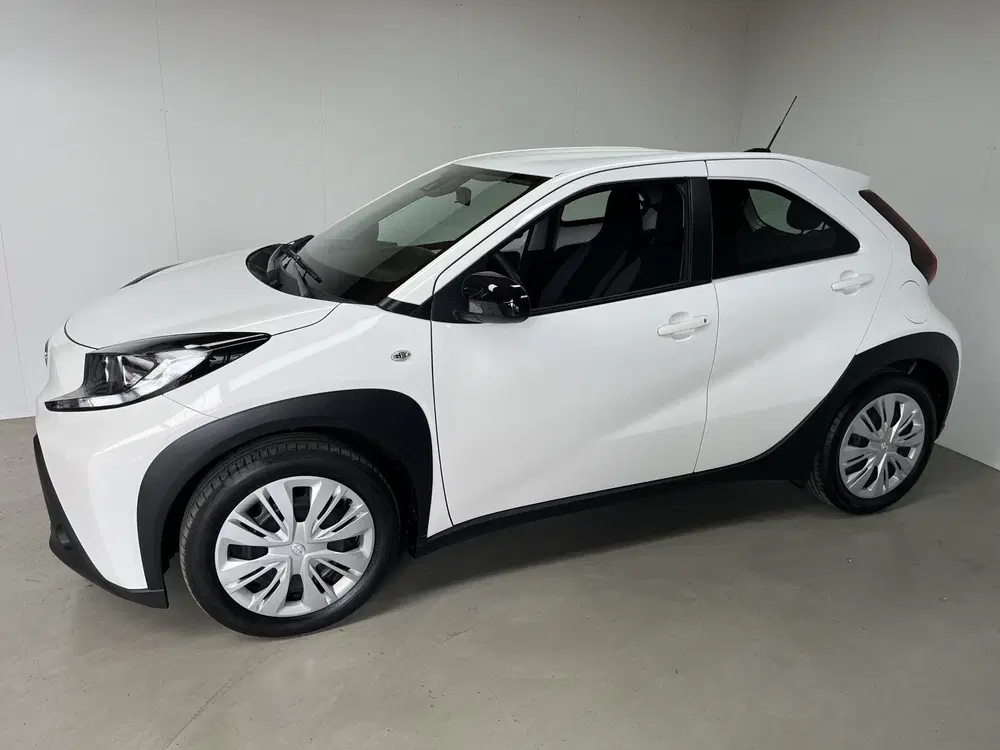 Toyota Aygo X 1.0 VVT-i MT Play Apple Carplay Camera NAP uit 2023, foto 2