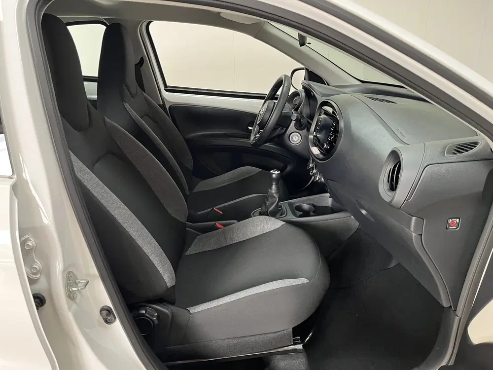Toyota Aygo X 1.0 VVT-i MT Play Apple Carplay Camera NAP uit 2023, foto 6
