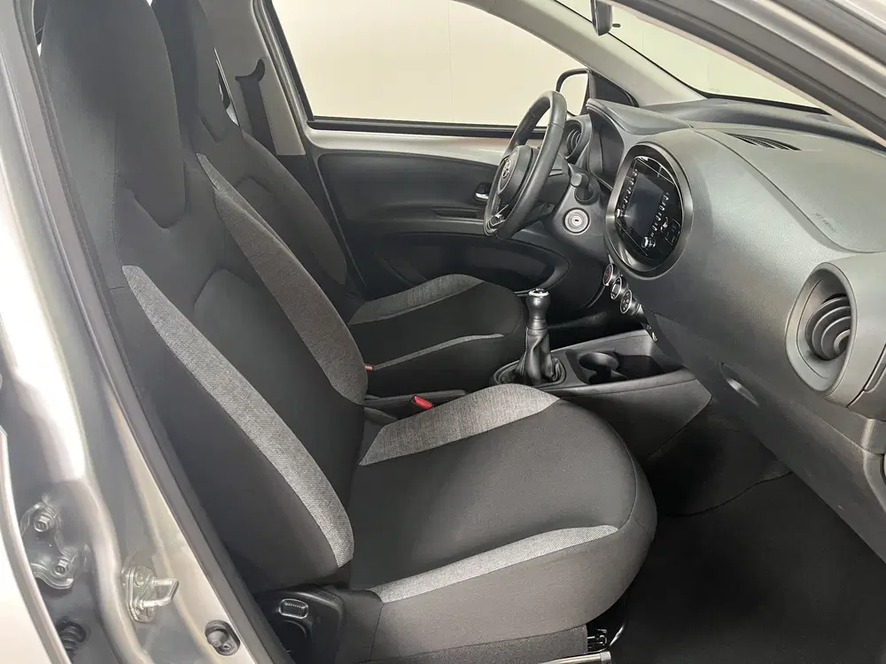 Toyota Aygo X 1.0 VVT-i MT Play Apple Carplay Camera NAP uit 2023, foto 6