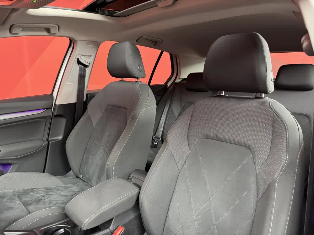 Volkswagen Golf 1.5 eTSI Style uit 2020, foto 12