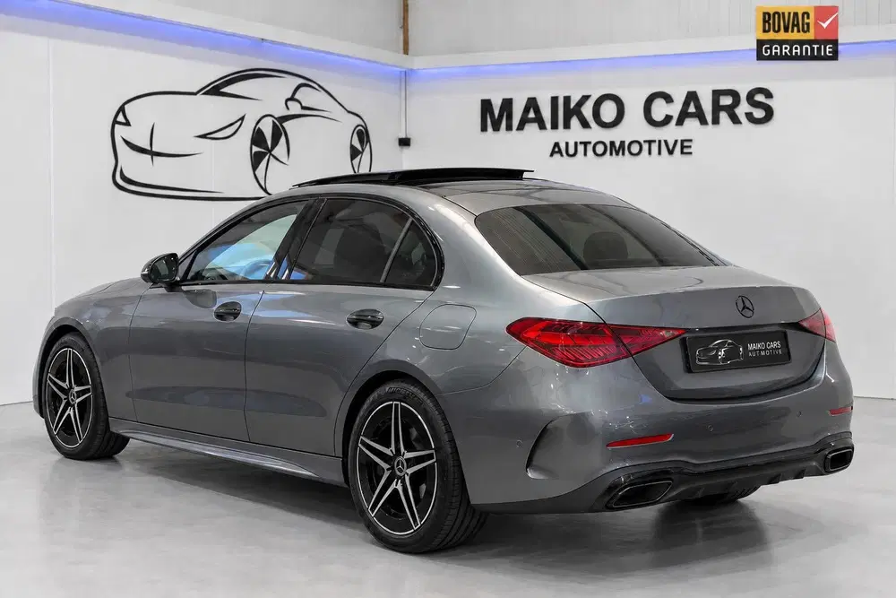 Mercedes-Benz C-Klasse 300 e AMG Line Pano uit 2023, foto 2