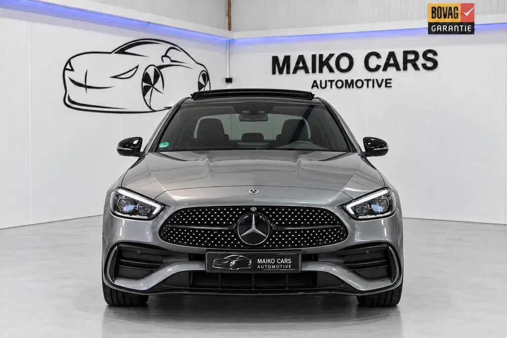 Mercedes-Benz C-Klasse 300 e AMG Line Pano uit 2023, foto 4