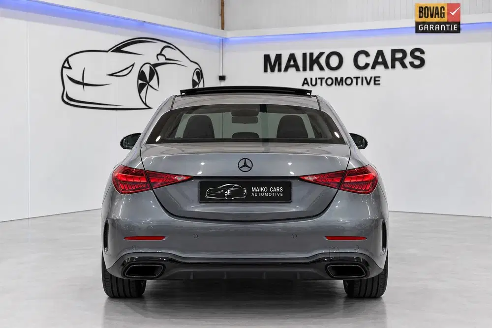 Mercedes-Benz C-Klasse 300 e AMG Line Pano uit 2023, foto 5