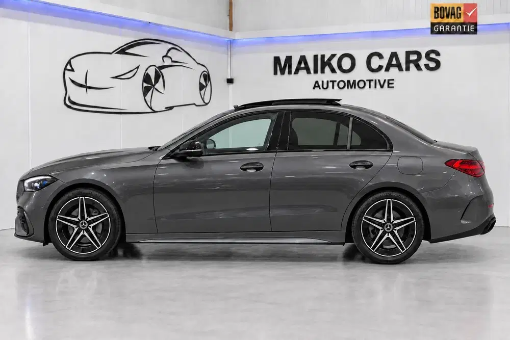 Mercedes-Benz C-Klasse 300 e AMG Line Pano uit 2023, foto 7