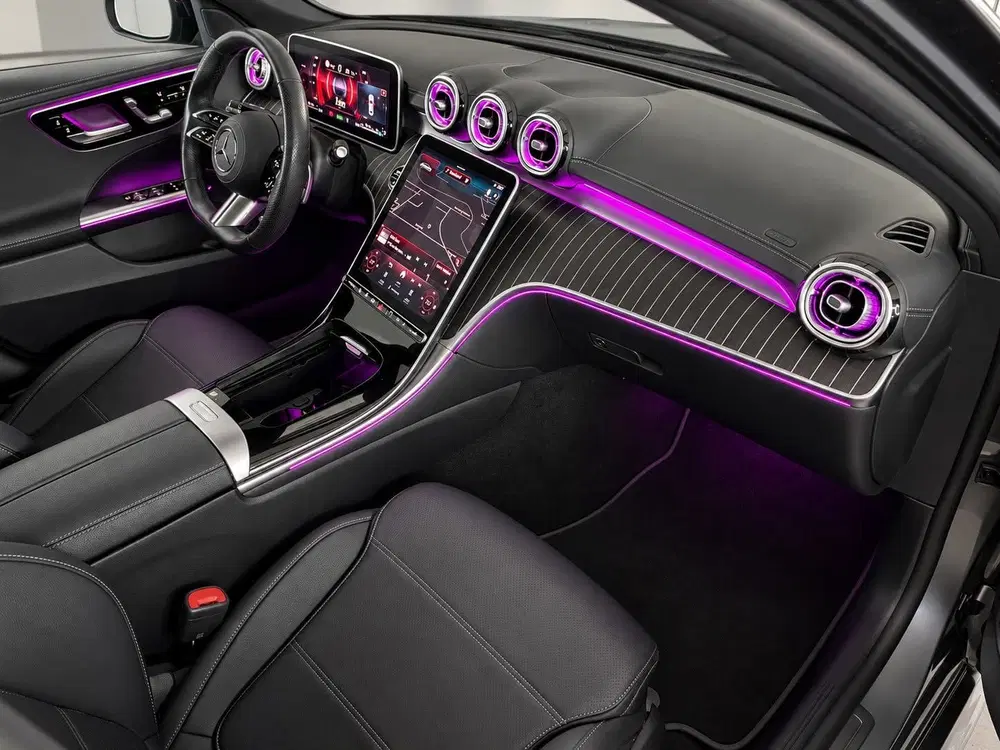 Mercedes-Benz C-Klasse 300 e AMG Line Pano uit 2023, foto 9