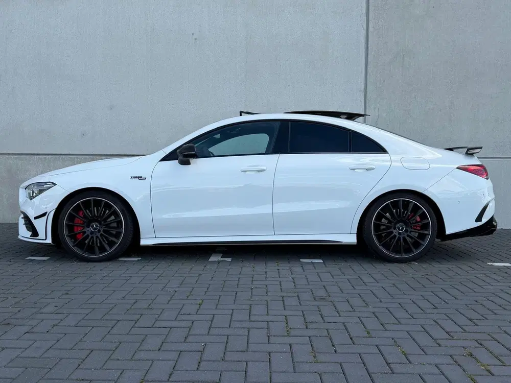 Mercedes-Benz CLA AMG 35 4MATIC Milltek Carbon Pano uit 2020, foto 2
