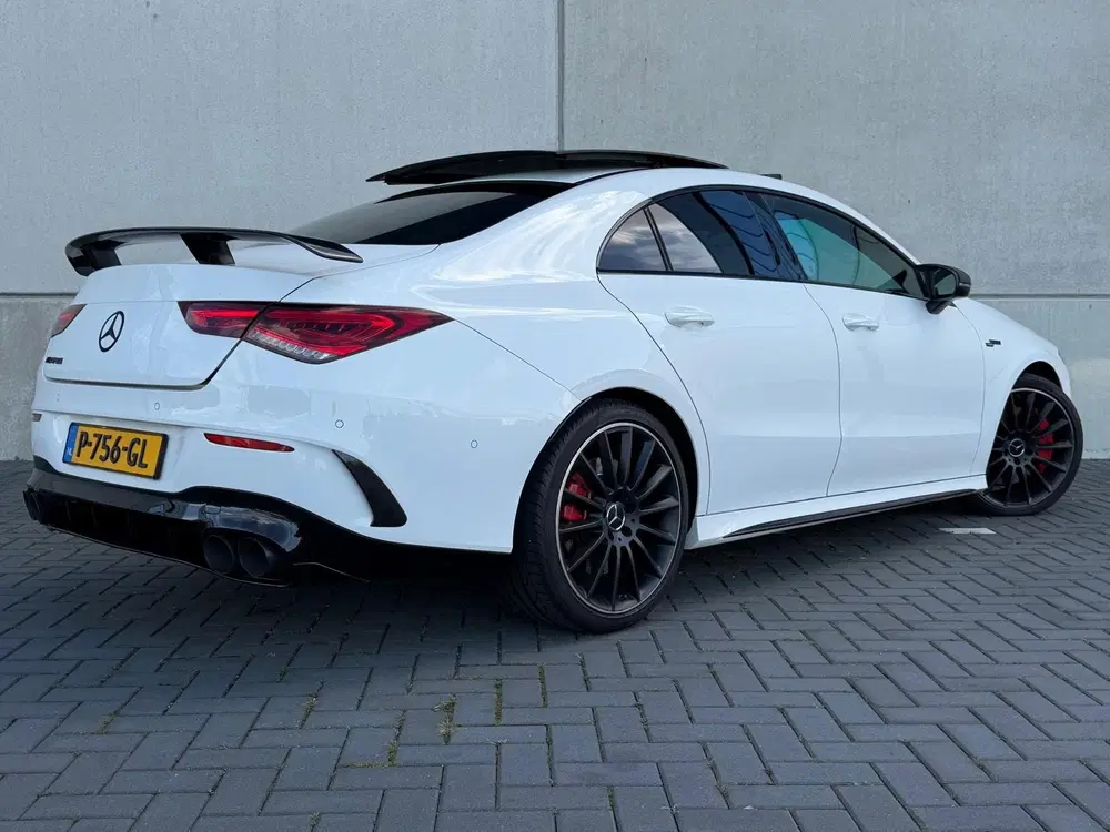 Mercedes-Benz CLA AMG 35 4MATIC Milltek Carbon Pano uit 2020, foto 6