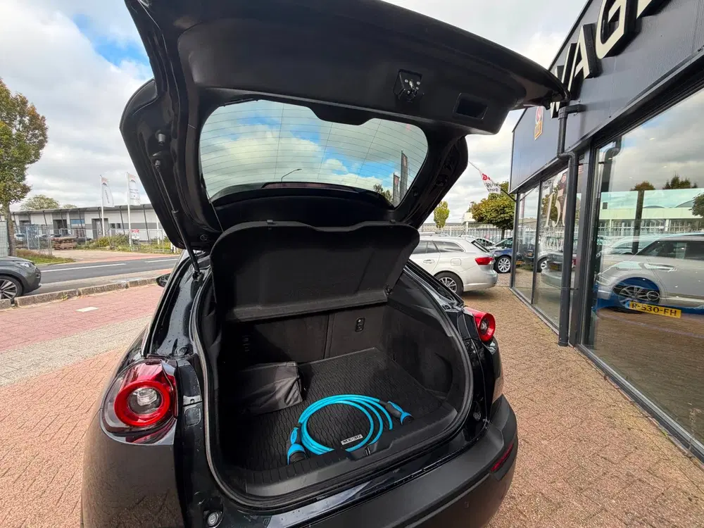 Mazda MX-30 E-SkyActiv EV 145 Advantage 36 kWh CAM uit 2023, foto 9