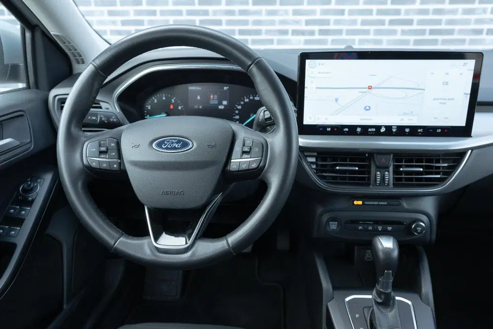 Ford Focus 1.0 EcoBoost Hybrid 155 Titanium uit 2024, foto 2