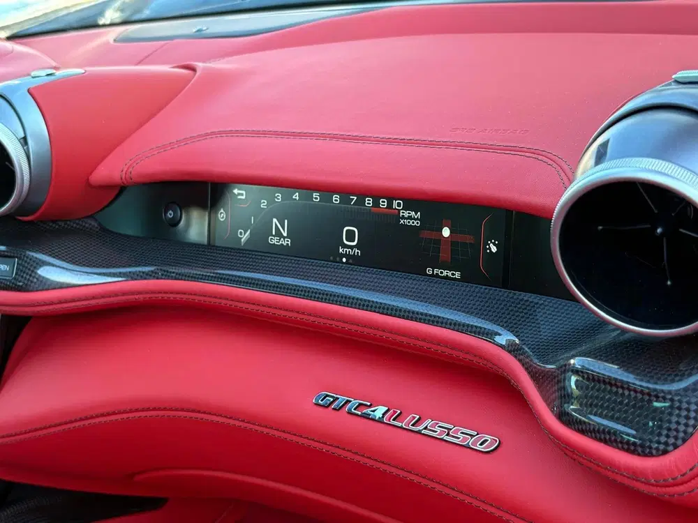 Ferrari GTC4 Lusso 6.3 V12 690PK 4WD uit 2020, foto 12