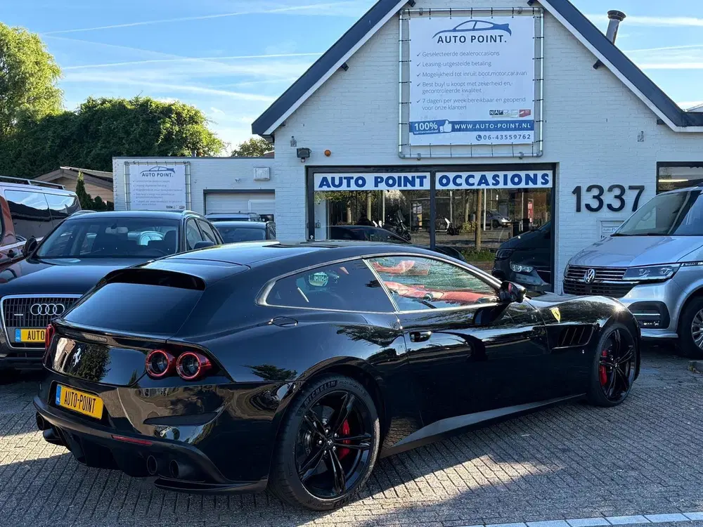 Ferrari GTC4 Lusso 6.3 V12 690PK 4WD uit 2020, foto 3