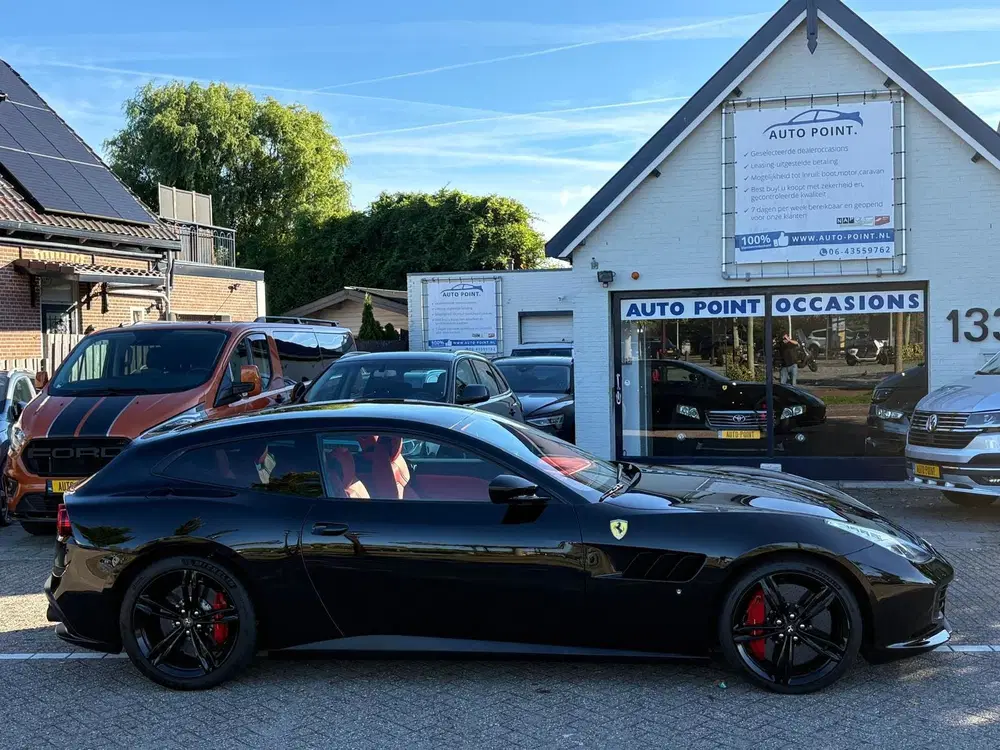 Ferrari GTC4 Lusso 6.3 V12 690PK 4WD uit 2020, foto 6