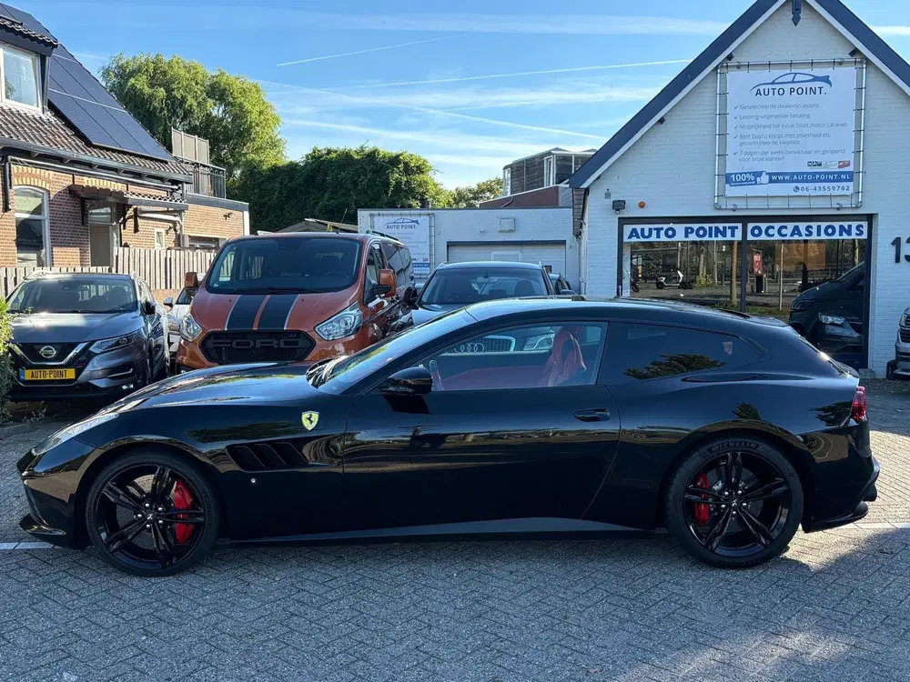 Ferrari GTC4 Lusso 6.3 V12 690PK 4WD uit 2020, foto 7