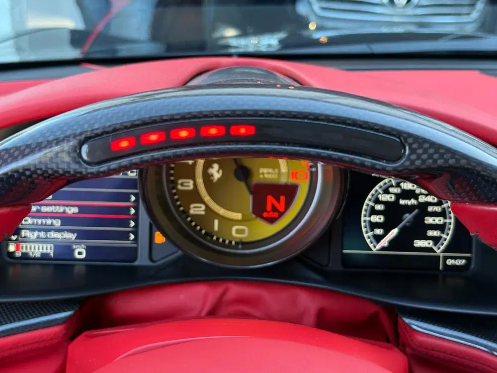 Ferrari GTC4 Lusso 6.3 V12 690PK 4WD uit 2020, foto 9