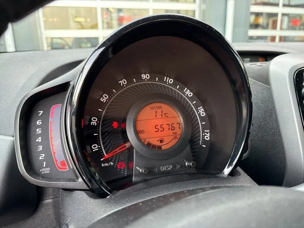 Toyota Aygo 1.0 VVT-i x-play cabrio AIRCO uit 2021, foto 15