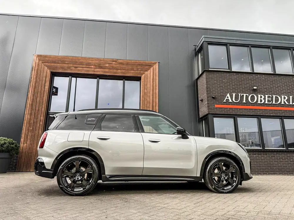 Mini Countryman Mini Countryman 1.5 C John Cooper Works XL uit 2025, foto 3