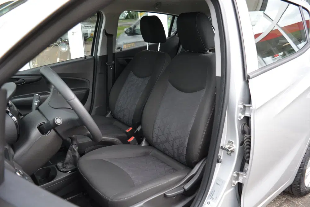 Opel Karl 1.0 74PK ecoFLEX 120 Jaar Edition + uit 2019, foto 11