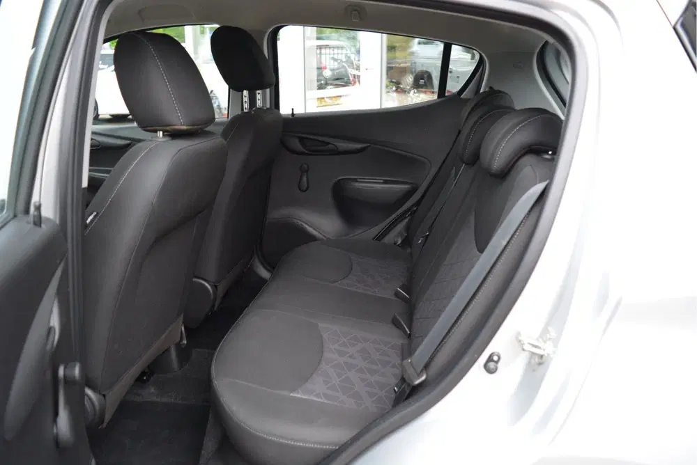 Opel Karl 1.0 74PK ecoFLEX 120 Jaar Edition + uit 2019, foto 13