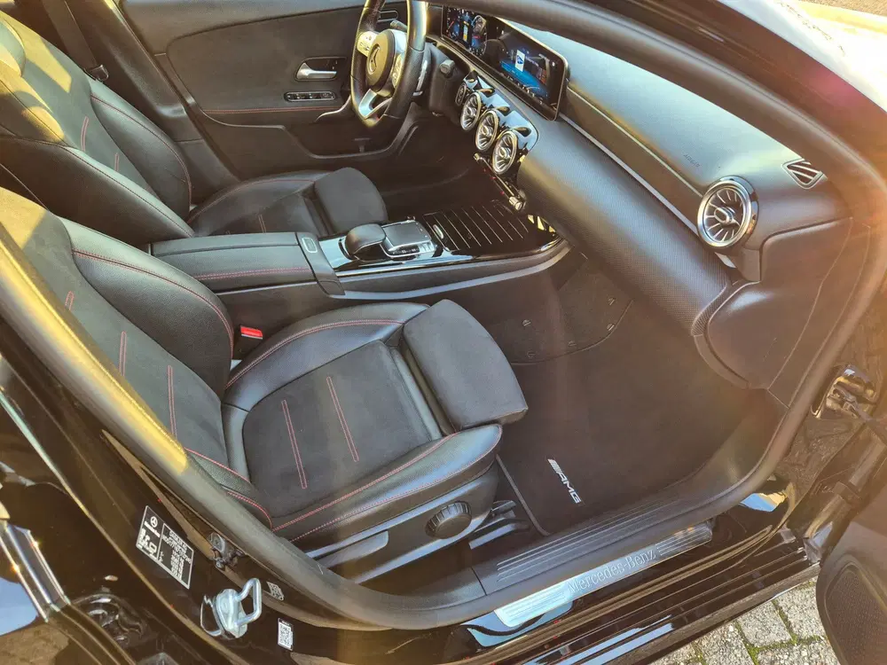Mercedes-Benz A-Klasse 200 Business Solution AMG uit 2019, foto 7