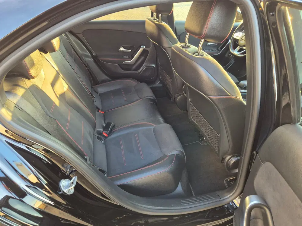 Mercedes-Benz A-Klasse 200 Business Solution AMG uit 2019, foto 9