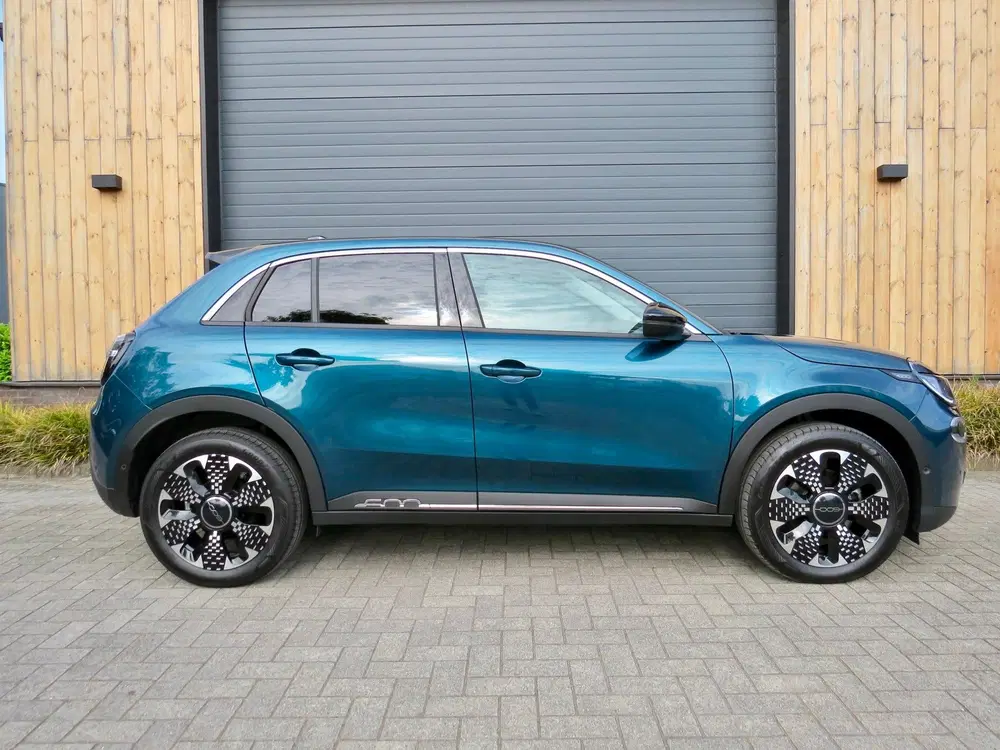 Fiat 600e La Prima 54 kWh *Full option *Leder *Stoel uit 2025, foto 11