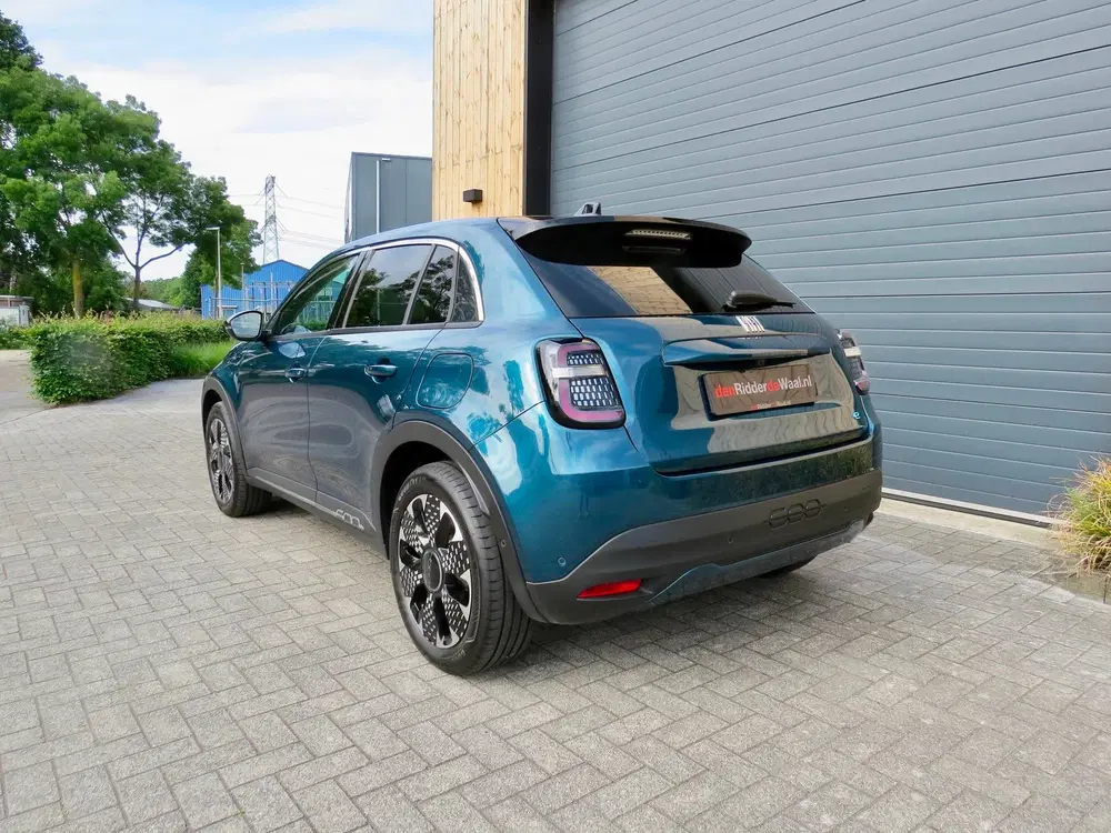 Fiat 600e La Prima 54 kWh *Full option *Leder *Stoel uit 2025, foto 6
