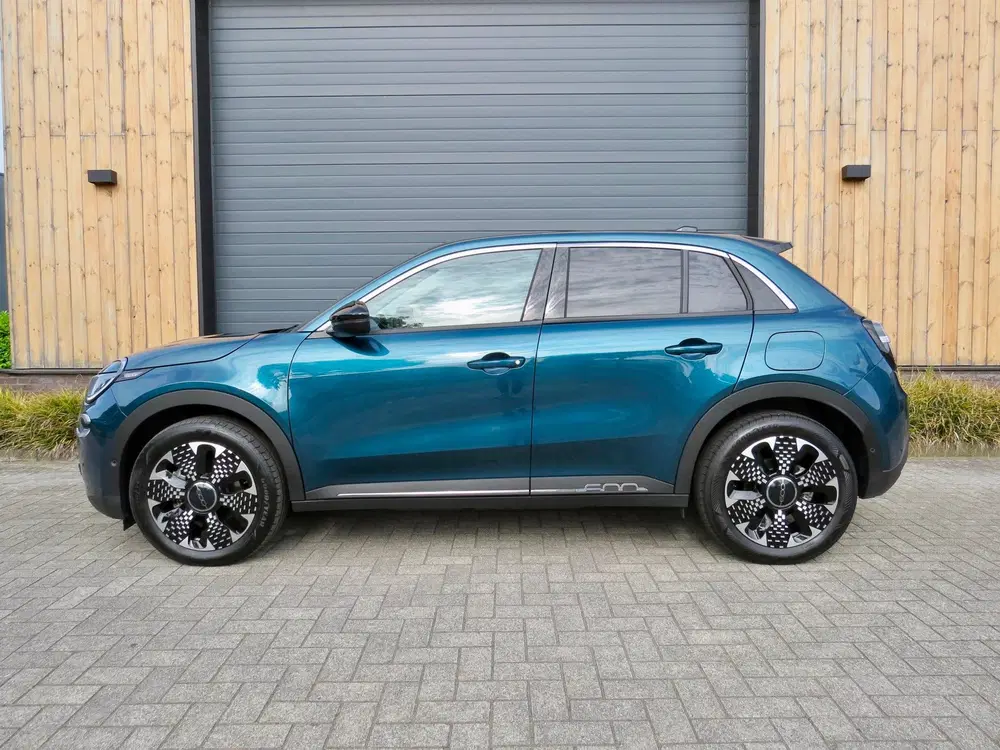 Fiat 600e La Prima 54 kWh *Full option *Leder *Stoel uit 2025, foto 7