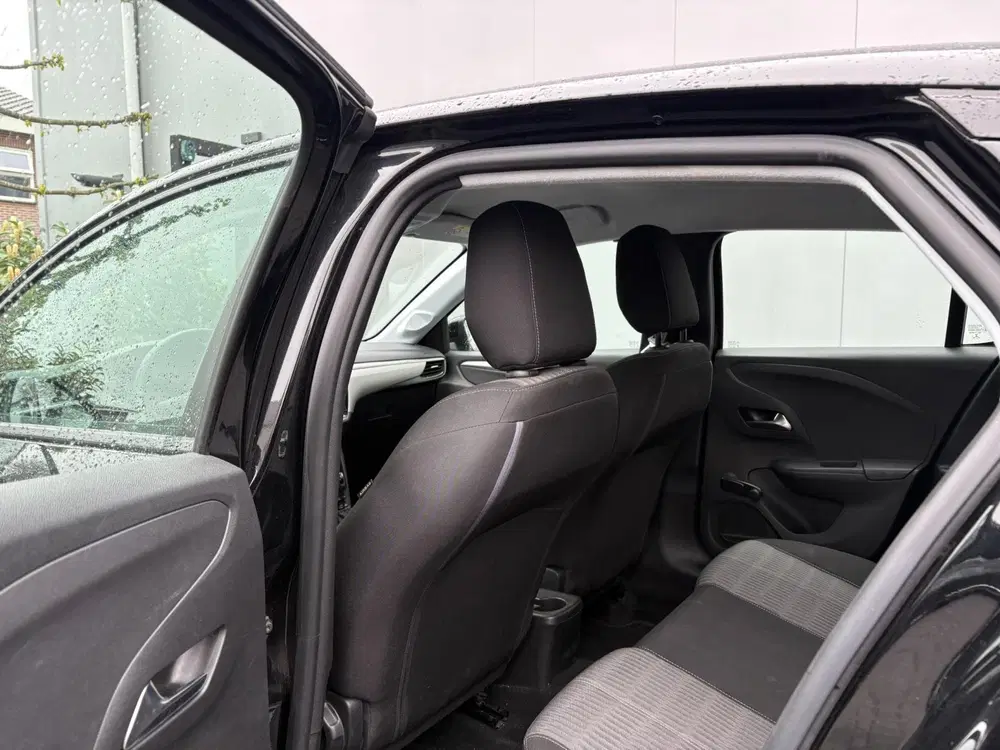Opel Corsa 1.2 Black Edition uit 2020, foto 10