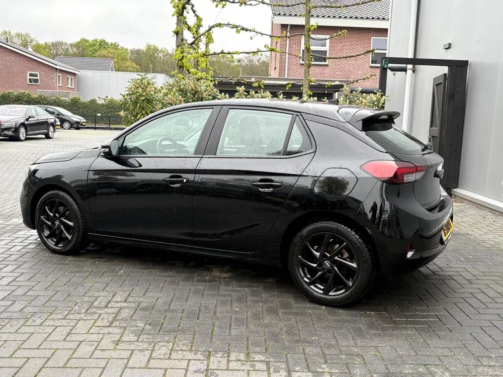 Opel Corsa 1.2 Black Edition uit 2020, foto 3