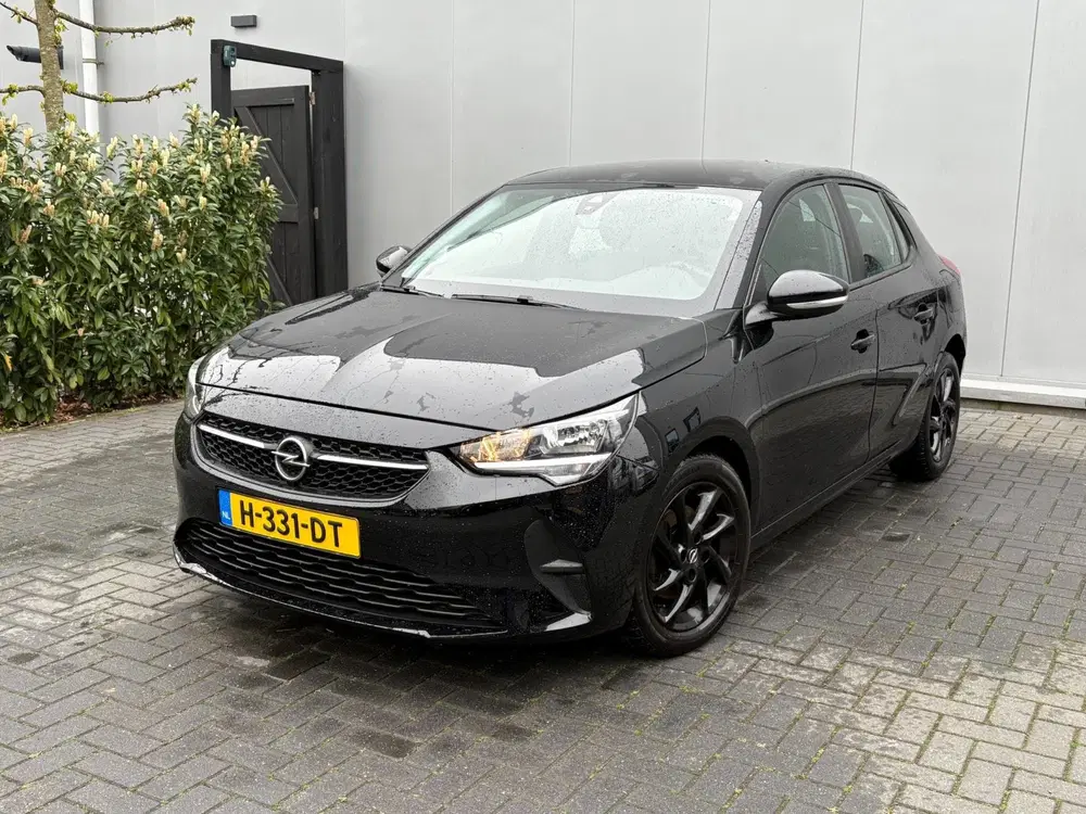 Opel Corsa 1.2 Black Edition uit 2020, foto 4