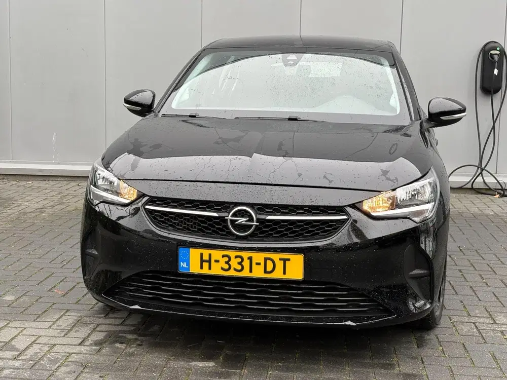 Opel Corsa 1.2 Black Edition uit 2020, foto 5