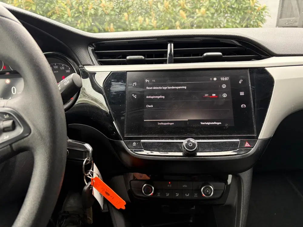Opel Corsa 1.2 Black Edition uit 2020, foto 7