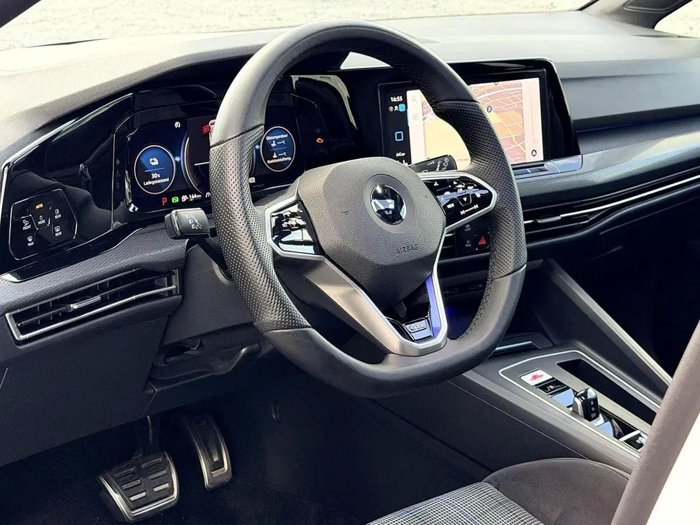 Volkswagen Golf 1.4 eHybrid GTE 245PK uit 2020, foto 2