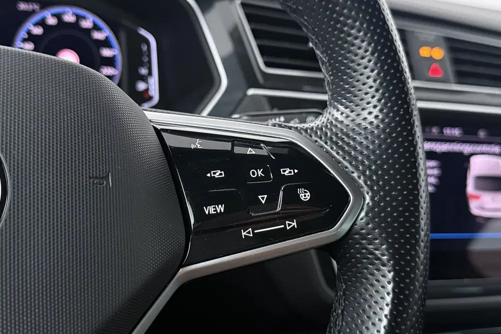 Volkswagen Tiguan 1.5 TSI R-Line Business+ (STOELVERWARMING uit 2020, foto 11