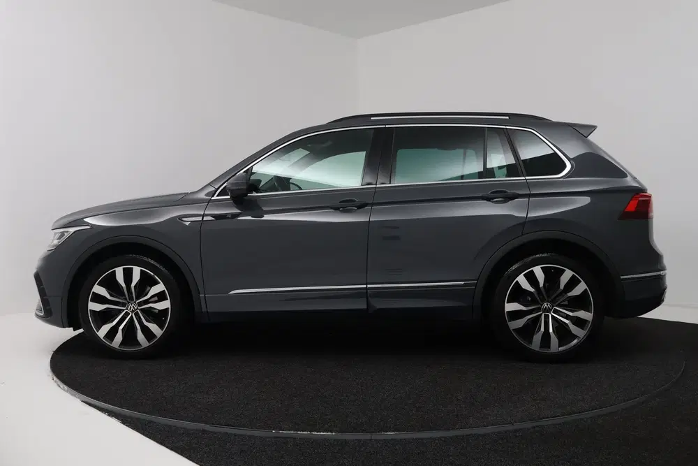 Volkswagen Tiguan 1.5 TSI R-Line Business+ (STOELVERWARMING uit 2020, foto 2