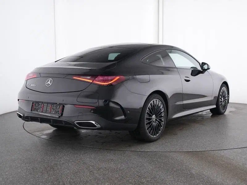 Mercedes-Benz CLE CLE Coupé 300 e AMG Nightpakket plug-In Hy uit 2025, foto 2