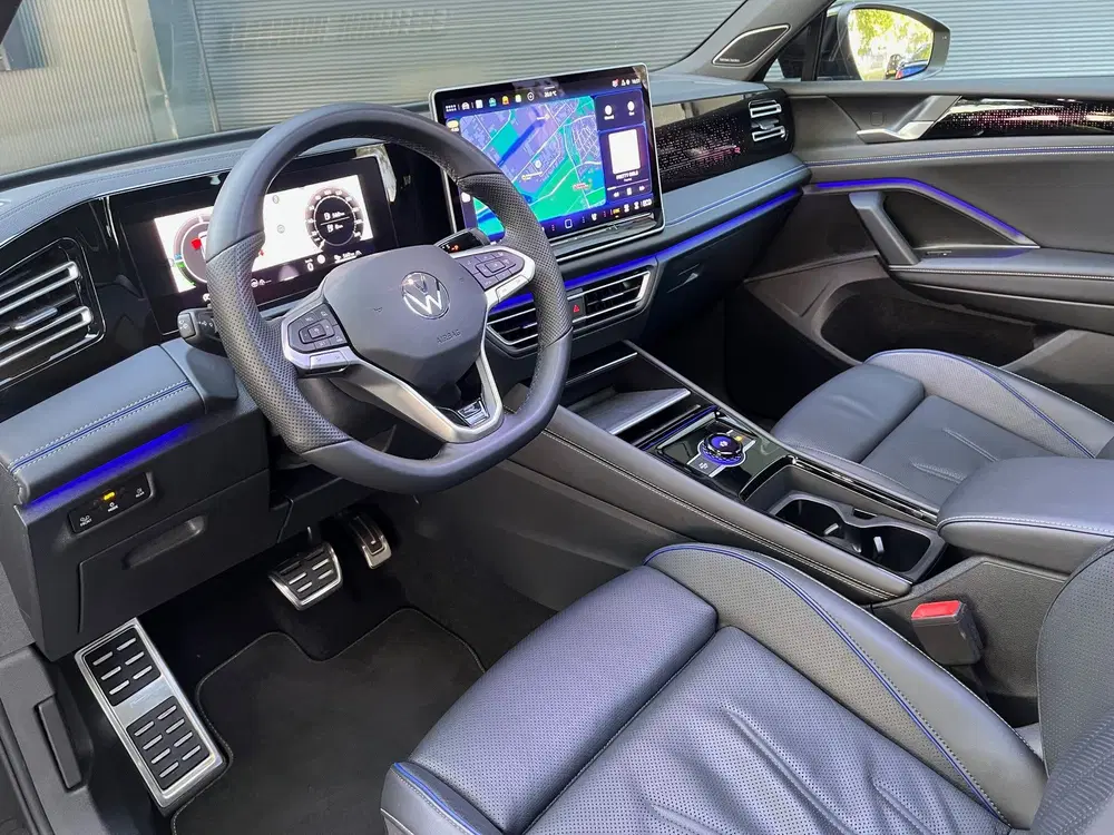Volkswagen Tiguan 1.5 eHybrid R-Line Edition 272PK NAP CARPL uit 2025, foto 10