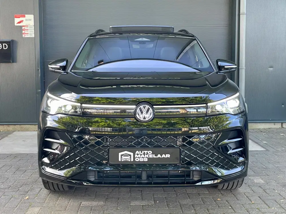Volkswagen Tiguan 1.5 eHybrid R-Line Edition 272PK NAP CARPL uit 2025, foto 5