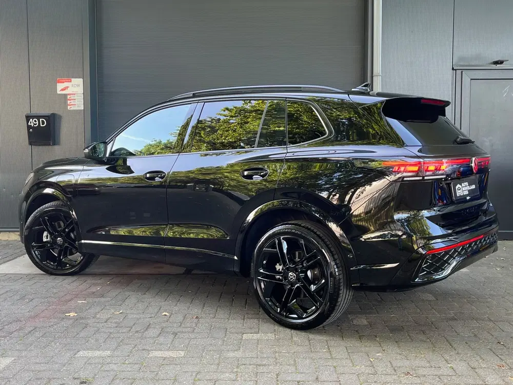 Volkswagen Tiguan 1.5 eHybrid R-Line Edition 272PK NAP CARPL uit 2025, foto 8