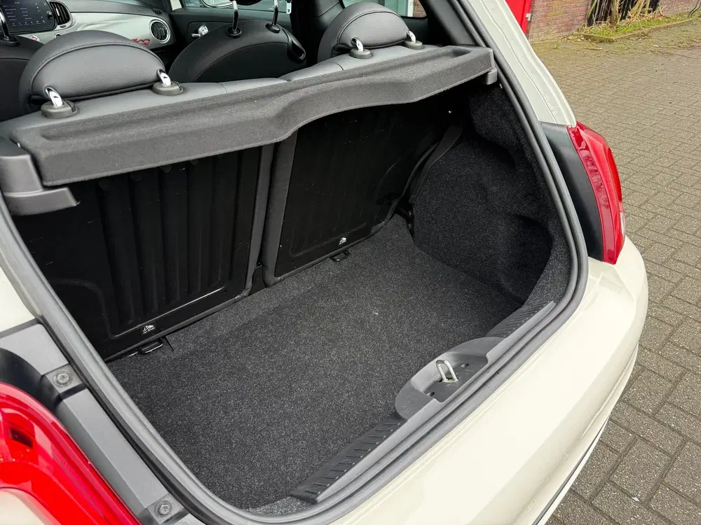 Fiat 500 1.0 Hybrid Sport uit 2022, foto 10