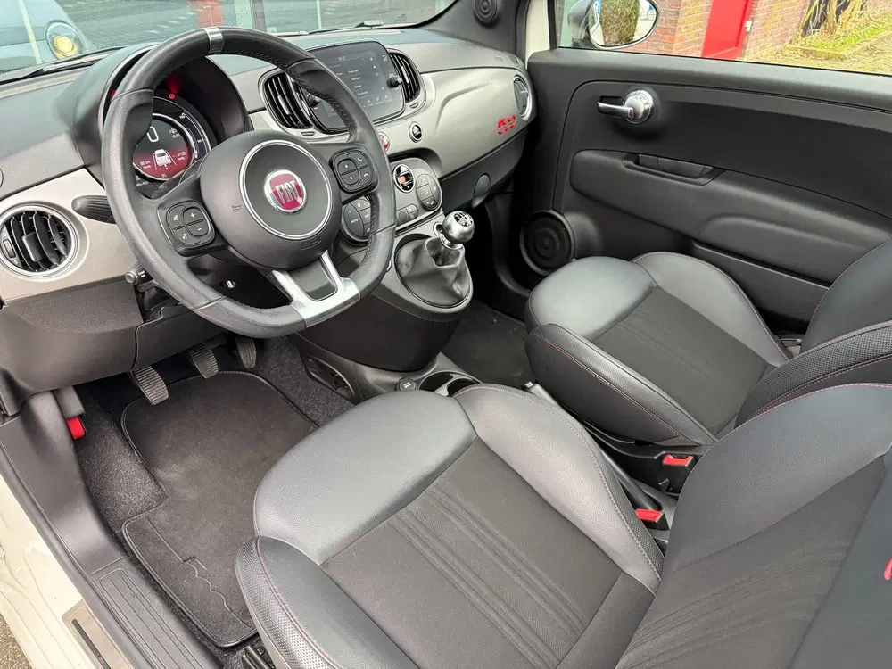 Fiat 500 1.0 Hybrid Sport uit 2022, foto 12