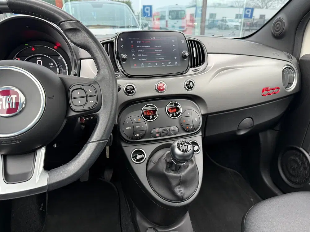 Fiat 500 1.0 Hybrid Sport uit 2022, foto 14