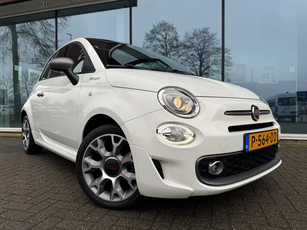 Fiat 500 1.0 Hybrid Sport uit 2022, foto 15
