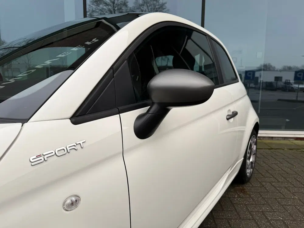 Fiat 500 1.0 Hybrid Sport uit 2022, foto 5