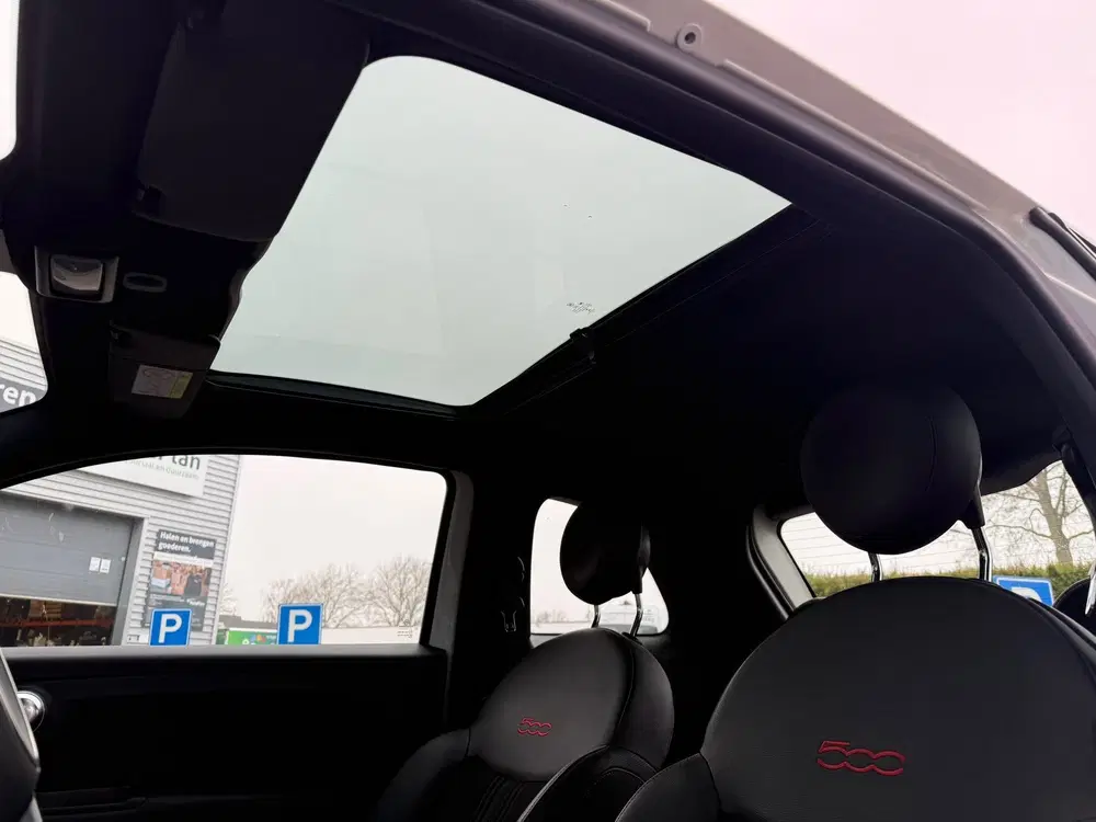 Fiat 500 1.0 Hybrid Sport uit 2022, foto 8