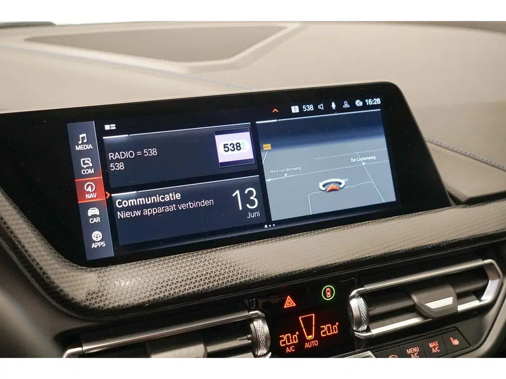 BMW 1-serie 118i M-Sport uit 2021, foto 14