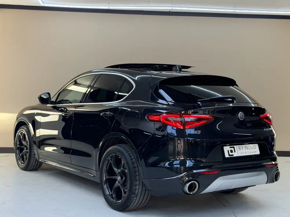 Alfa Romeo Stelvio 2.0 T AWD Ti uit 2020, foto 7