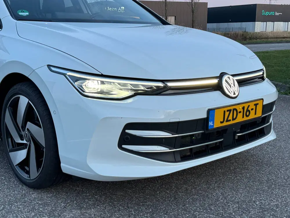 Volkswagen Golf VW Golf 8.5 1.5 eHybrid Style uit 2024, foto 9