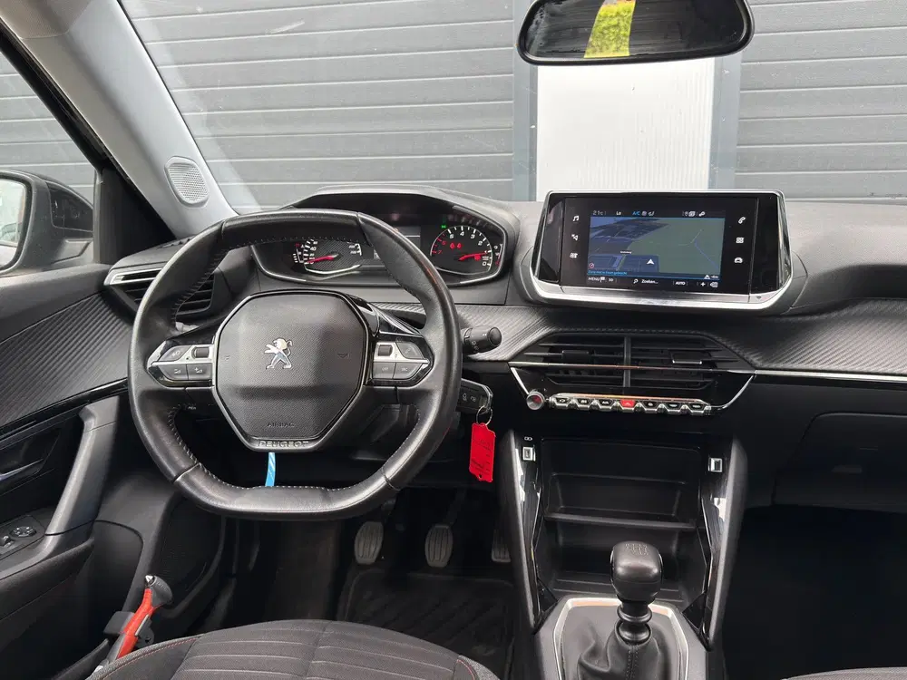 Peugeot 2008 1.2 PureTech BTW FACELIFT uit 2021, foto 12